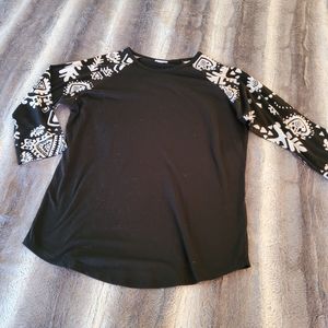 LulaRoe 3/4 Sleeve T-shirt size L